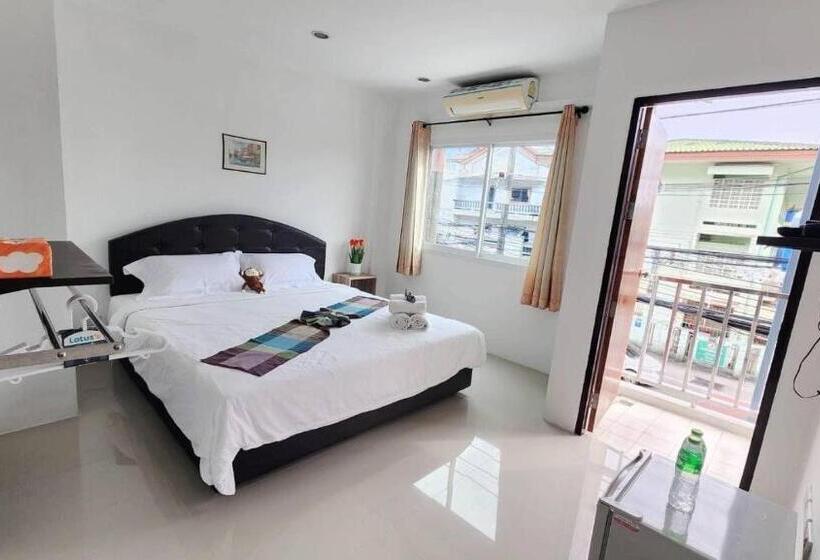 غرفة ديلوكس فردية, The Rich Patong