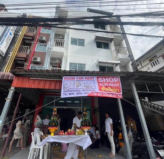 غرفة ديلوكس فردية, The Rich Patong