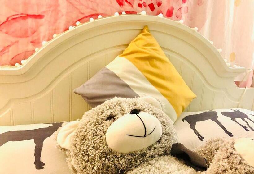 חדר סטנדרט עם מיטת קווין, Lazzy Inn