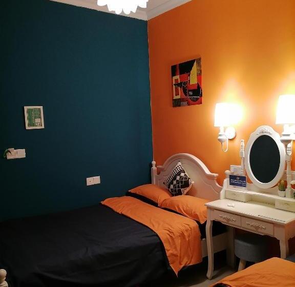 Номер Deluxe, Lazzy Inn