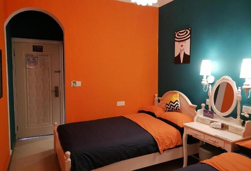 חדר דלוקס, Lazzy Inn