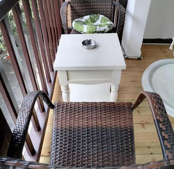 חדר סופריור, Lazzy Inn