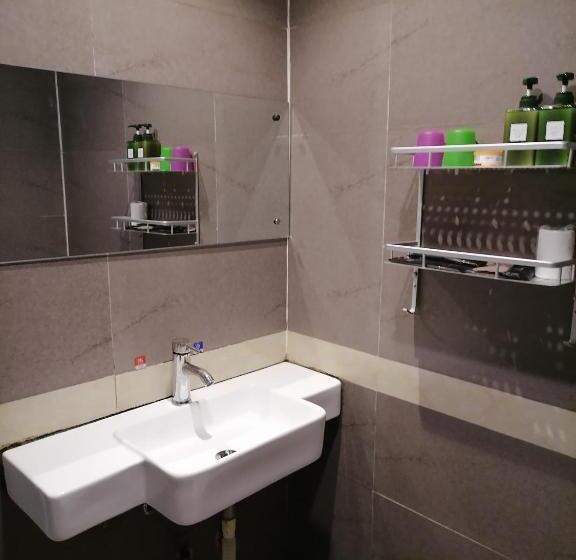 Номер Стандарт с Балконом, Lazzy Inn