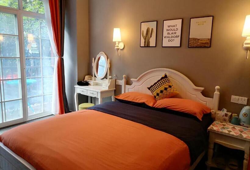 חדר סטנדרט עם מרפסת, Lazzy Inn