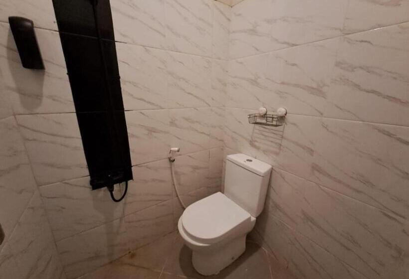 豪华房间, Capital O 93345 The Saka Guest House Syariah
