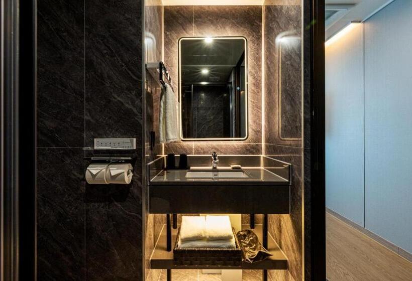 Quarto standard, Jeju Bolton