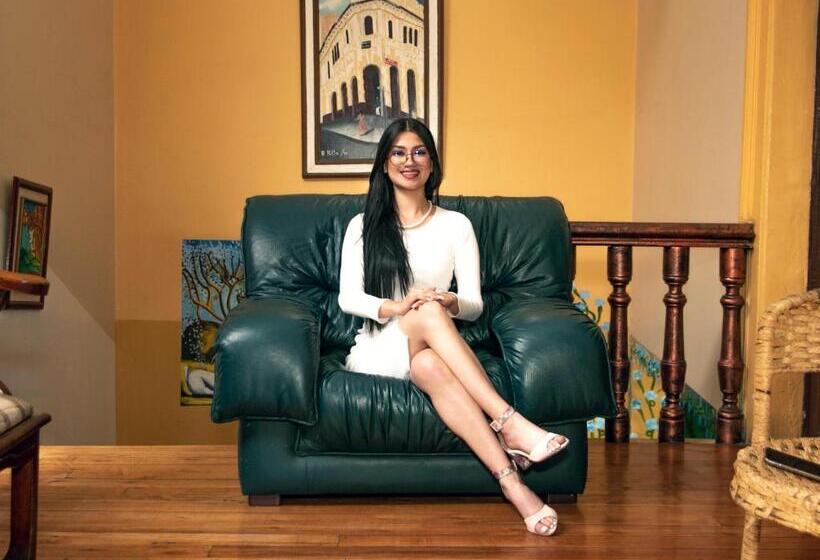 חדר אקונומי יחיד, Nuestra Casa Riobamba