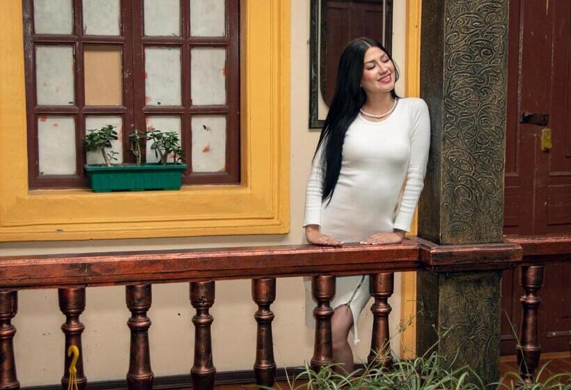 חדר אקונומי יחיד, Nuestra Casa Riobamba