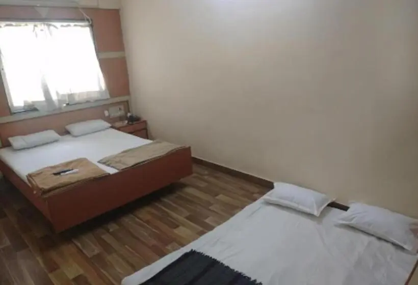 デラックスルーム, Sangram Palace Shirur