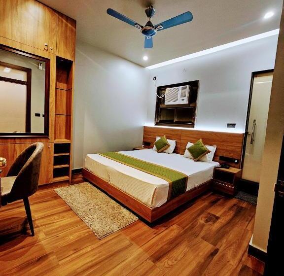 سوییت لوکس, Sharda Dinings Gorakhpur