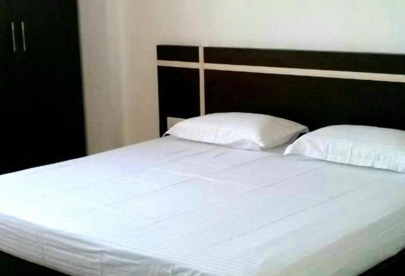 标准间, Nanashri Guest House & Restaurants Pimpalgaon