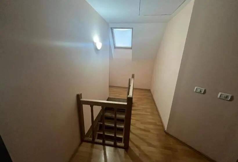 Talo 1 Makuuhuone, Pensiunea Valea Dorului