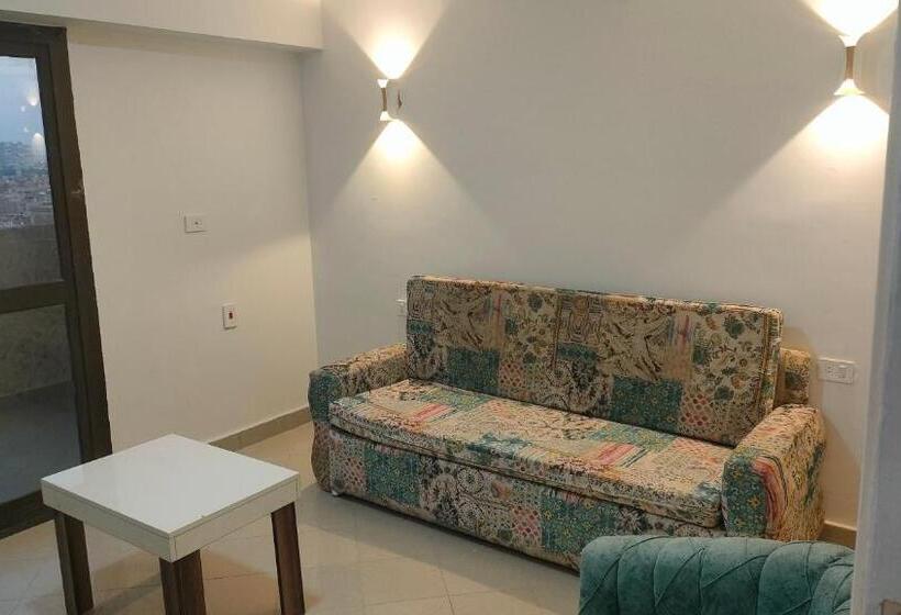 استودیو استاندارد با بالکن, Giza City Hotel سيتي أوتيل الجيزه