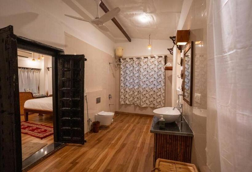 Номер Стандарт Вид на Озеро, Jawai Legacy Shambhala