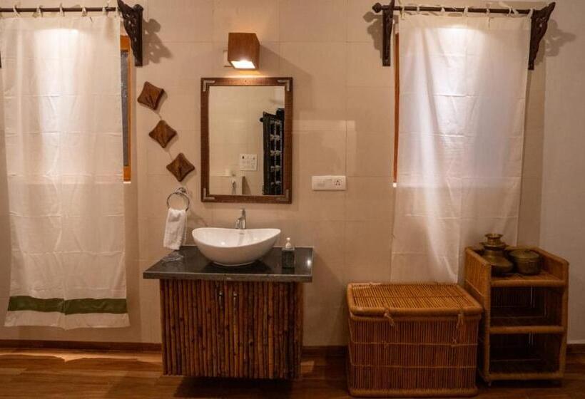 Quarto Estandar Vista Lago, Jawai Legacy Shambhala