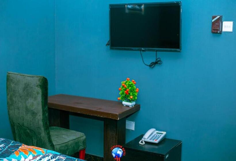 اتاق لوکس, Jevenom