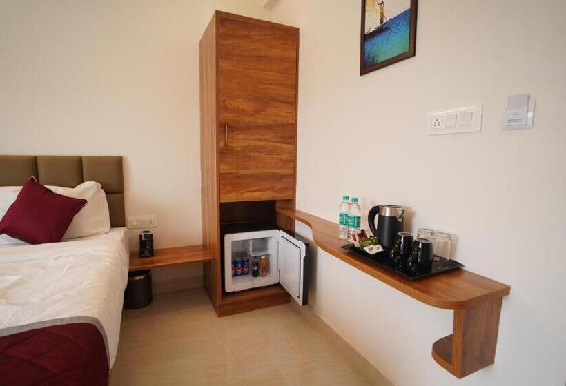 디럭스 룸 킹사이즈 침대, The Auberge Boutique Hotel Manyata Tech Park