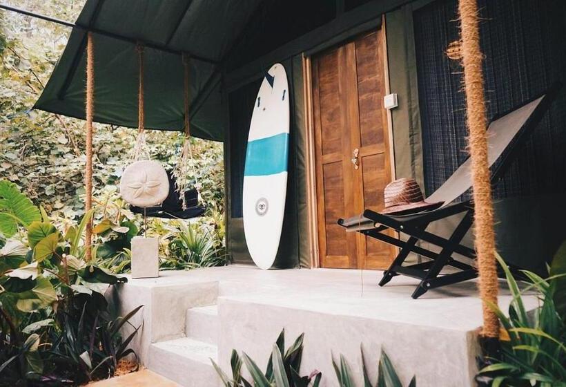 جناح مزود بتراس, Headspace Ahangama