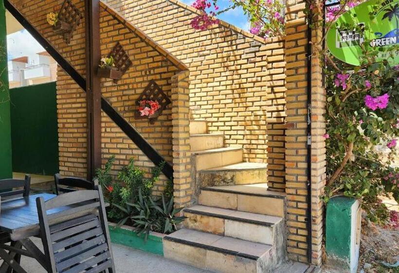 חדר סטנדרט לשלושה עם מרפסת, Suítes Green Village Flecheiras