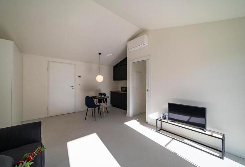 스탠다드 스튜디오 (테라스구비), Via Vittorio Veneto 468 Chiari