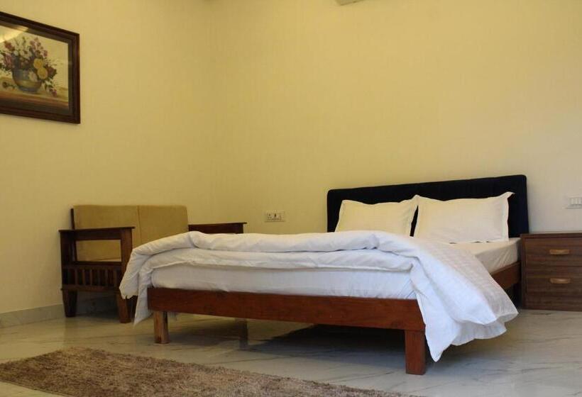 デラックスルーム, House Of Dyodi