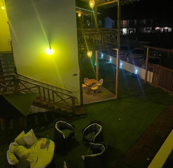 غرفة ديلوكس, Kanto Do Chico