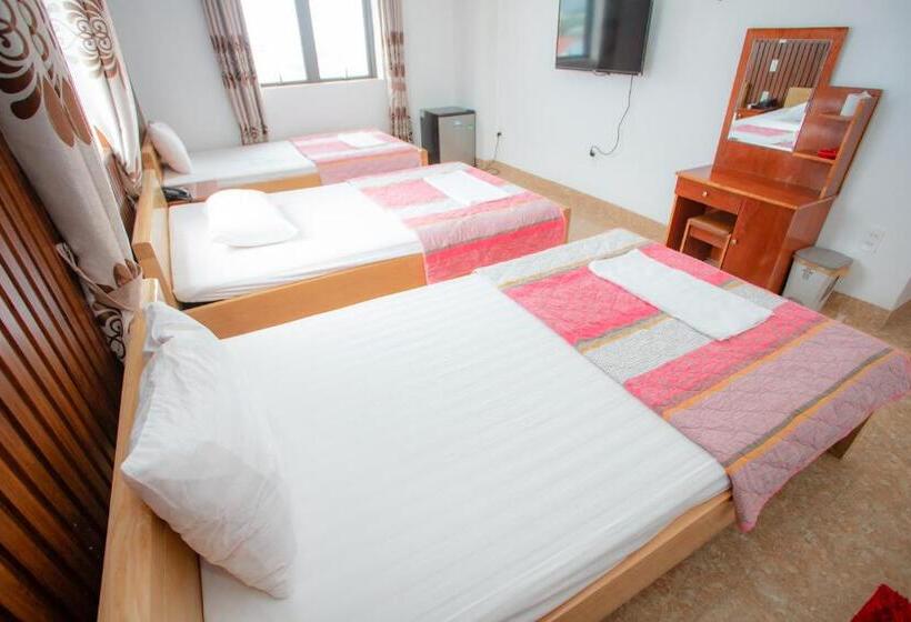 اتاق استاندارد سه نفره, Khánh Gia