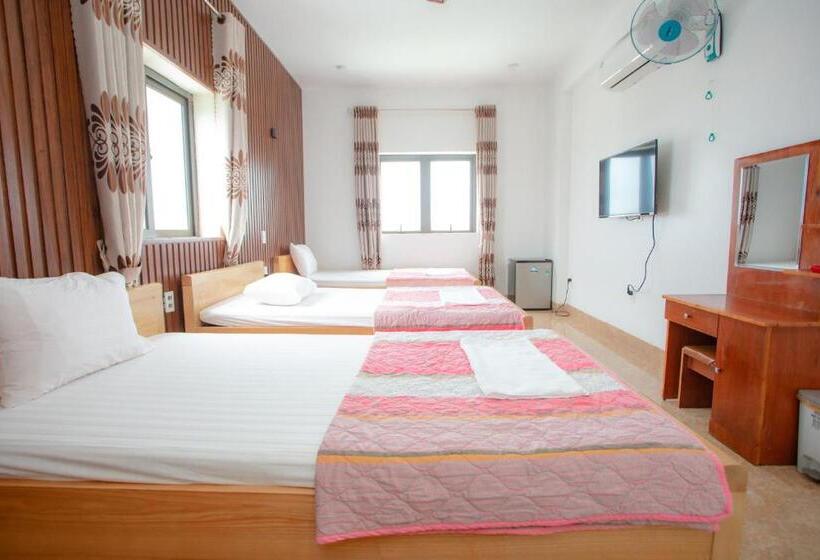 اتاق استاندارد سه نفره, Khánh Gia