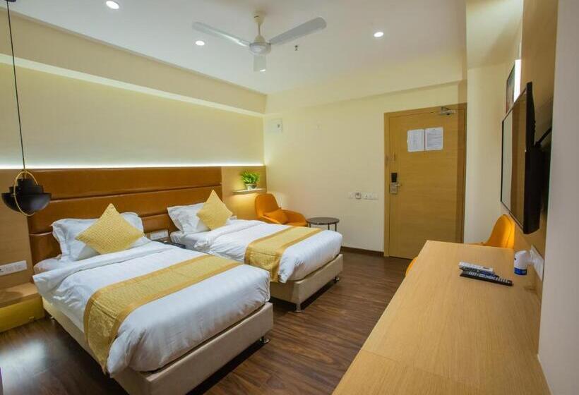 חדר דלוקס, Midori Vithalapur