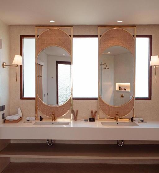 Люкс Повышенной Комфортности, Poco Poco Villas By Aayan