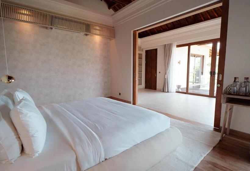 Люкс Повышенной Комфортности, Poco Poco Villas By Aayan