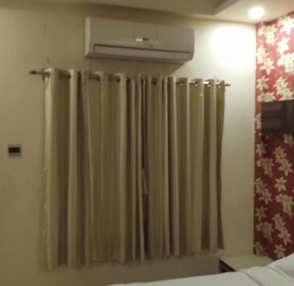 经济房, Sharveen Classic Inn