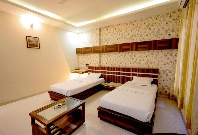 Номер Economy, Sharveen Classic Inn