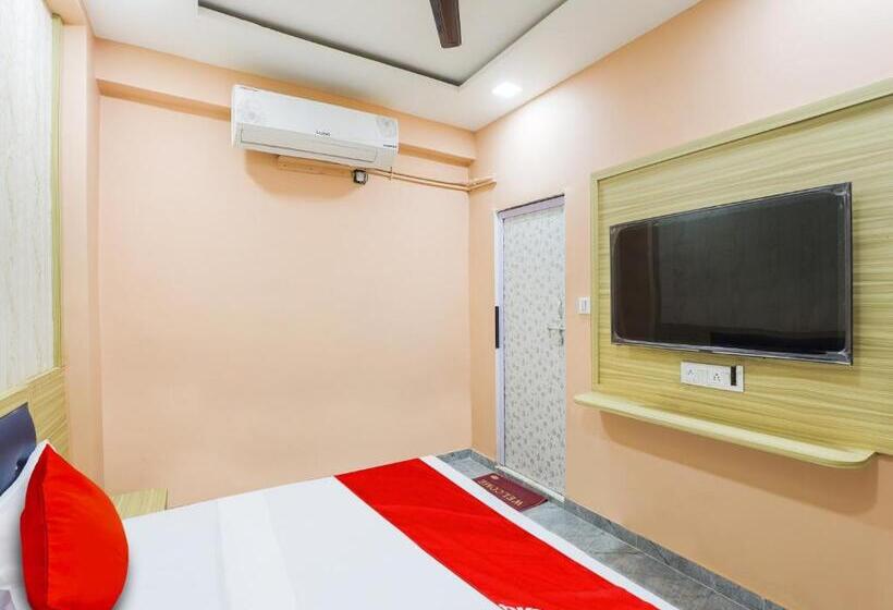 三人经典房间, Oyo Hotel Grace