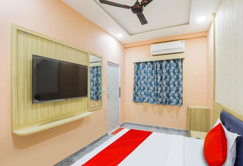 三人经典房间, Oyo Hotel Grace