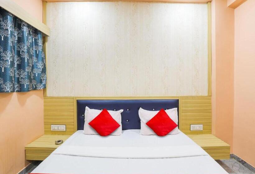 三人经典房间, Oyo Hotel Grace