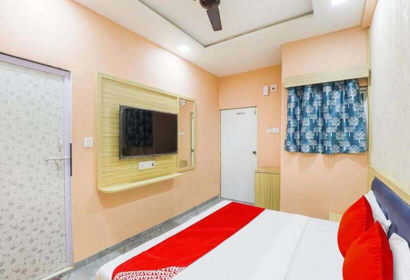 三人经典房间, Oyo Hotel Grace