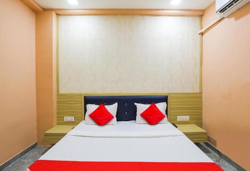 三人经典房间, Oyo Hotel Grace