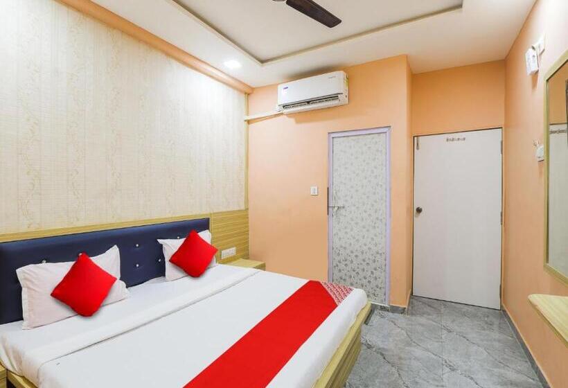 三人经典房间, Oyo Hotel Grace