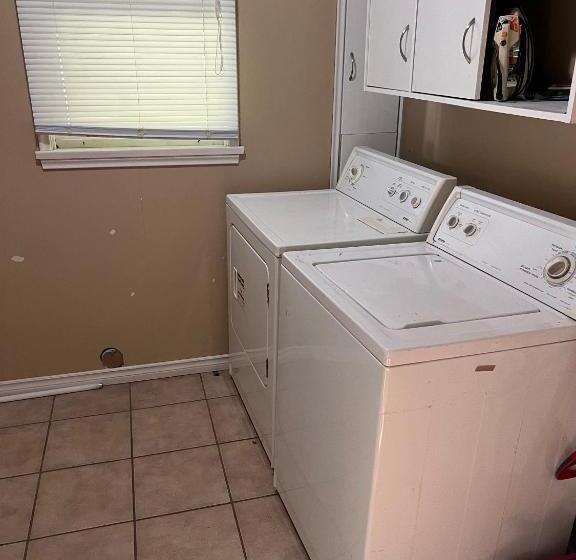 בית, 3 חדרי שינה, Farm House   L&s Farms