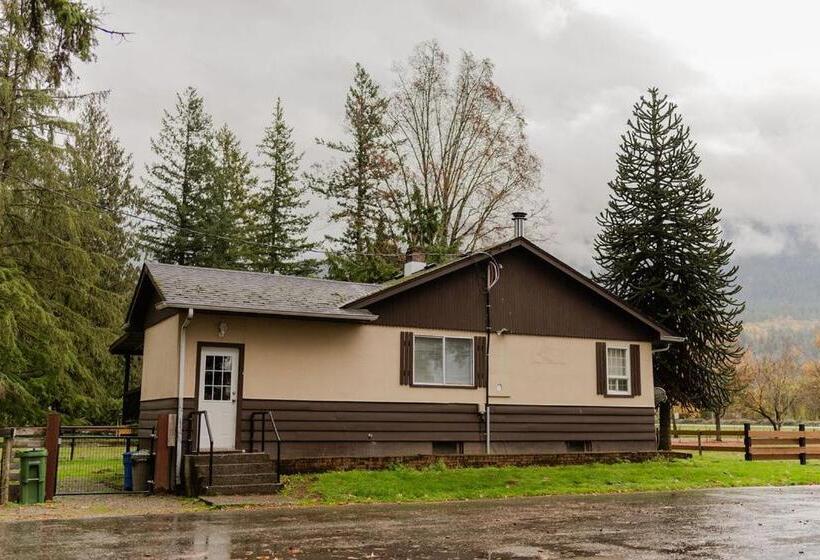 בית, 3 חדרי שינה, Farm House   L&s Farms