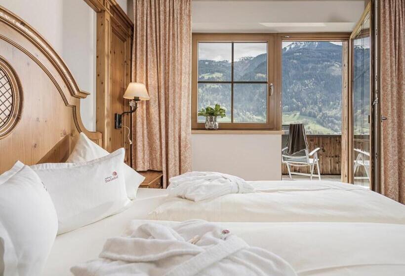 דירת סופריור  חדרי שינה, Aparthotel Stacherhof