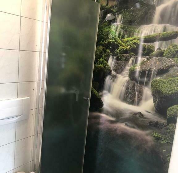 חדר סטנדרט, Gasthaus & Hotel Backhendlstation