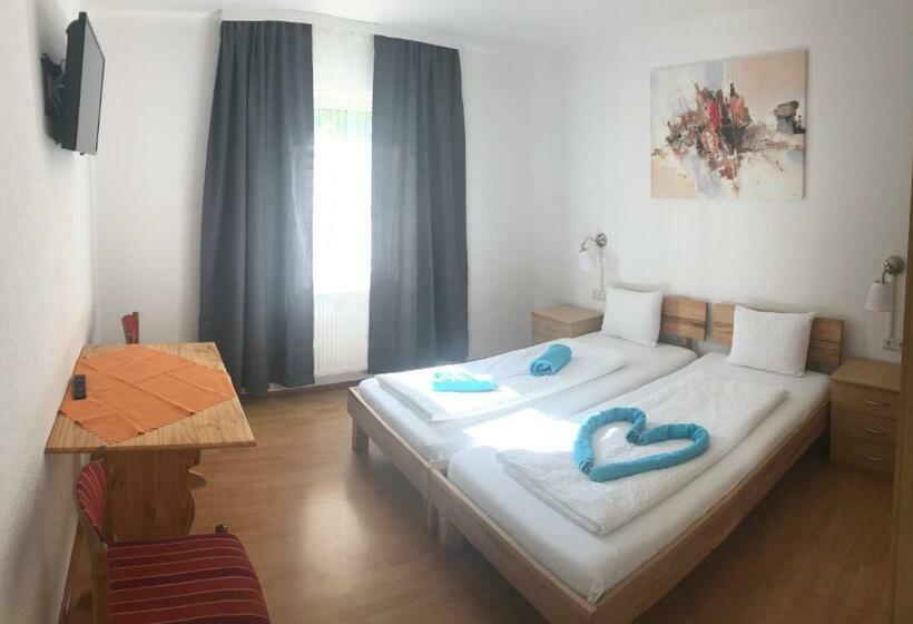 חדר סטנדרט, Gasthaus & Hotel Backhendlstation