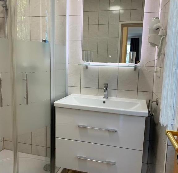 חדר סטנדרט נוף לגינה, Gasthaus & Hotel Backhendlstation