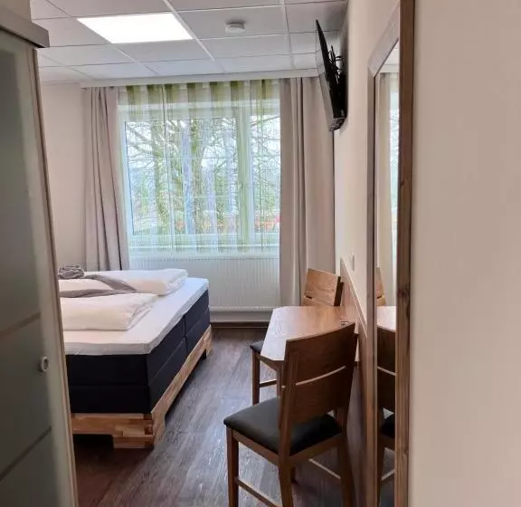 Standard-huone, Gasthaus & Hotel Backhendlstation
