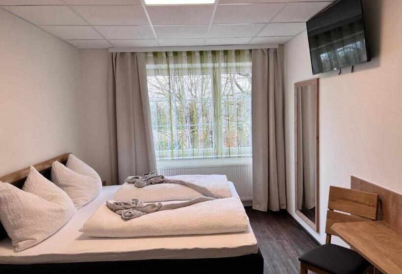 חדר סטנדרט, Gasthaus & Hotel Backhendlstation