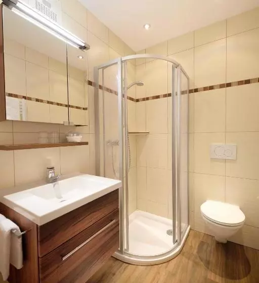 家族用アパートメント, Aparthotel Garni Monte