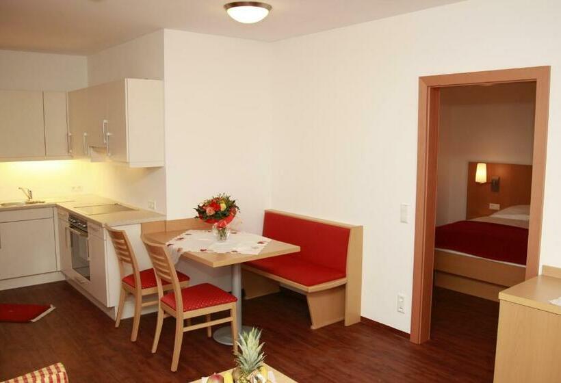 דירת חדר, City Hotel Mödling