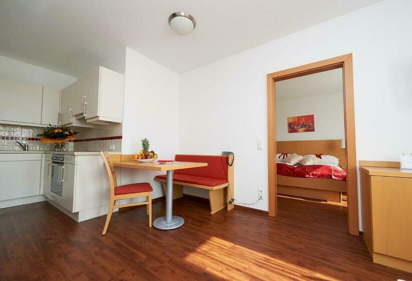 דירת חדר, City Hotel Mödling